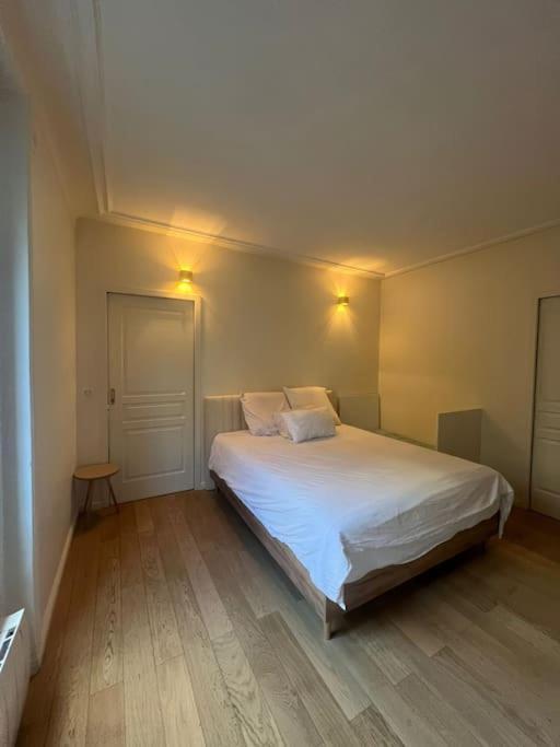 Charmant Appartement Alesia Parijs Buitenkant foto